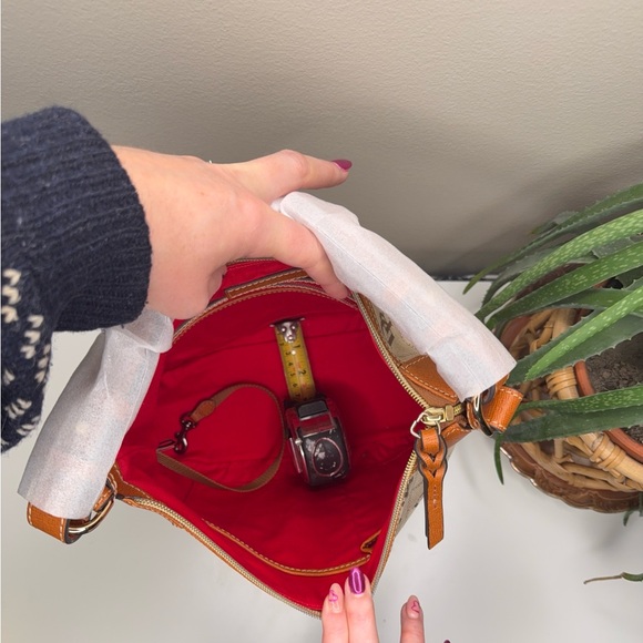 Dooney & Bourke Americana Signature Erica Hobo NWT Natural Canvas Leather $228 - Picture 6 of 14